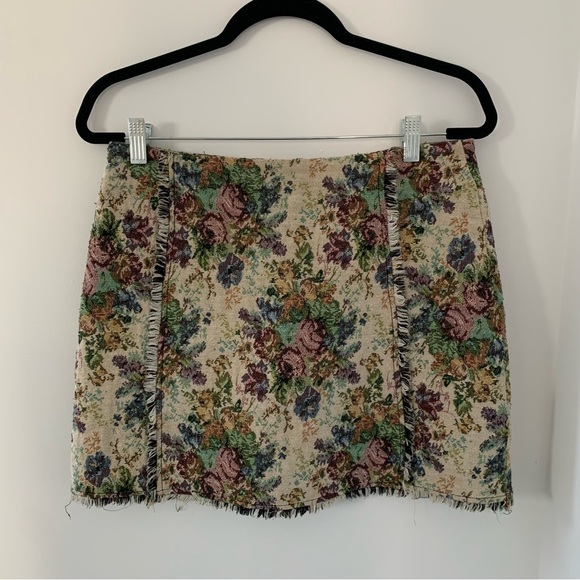 edc Tapestry Mini Skirt with Fringe - Picture 3 of 9